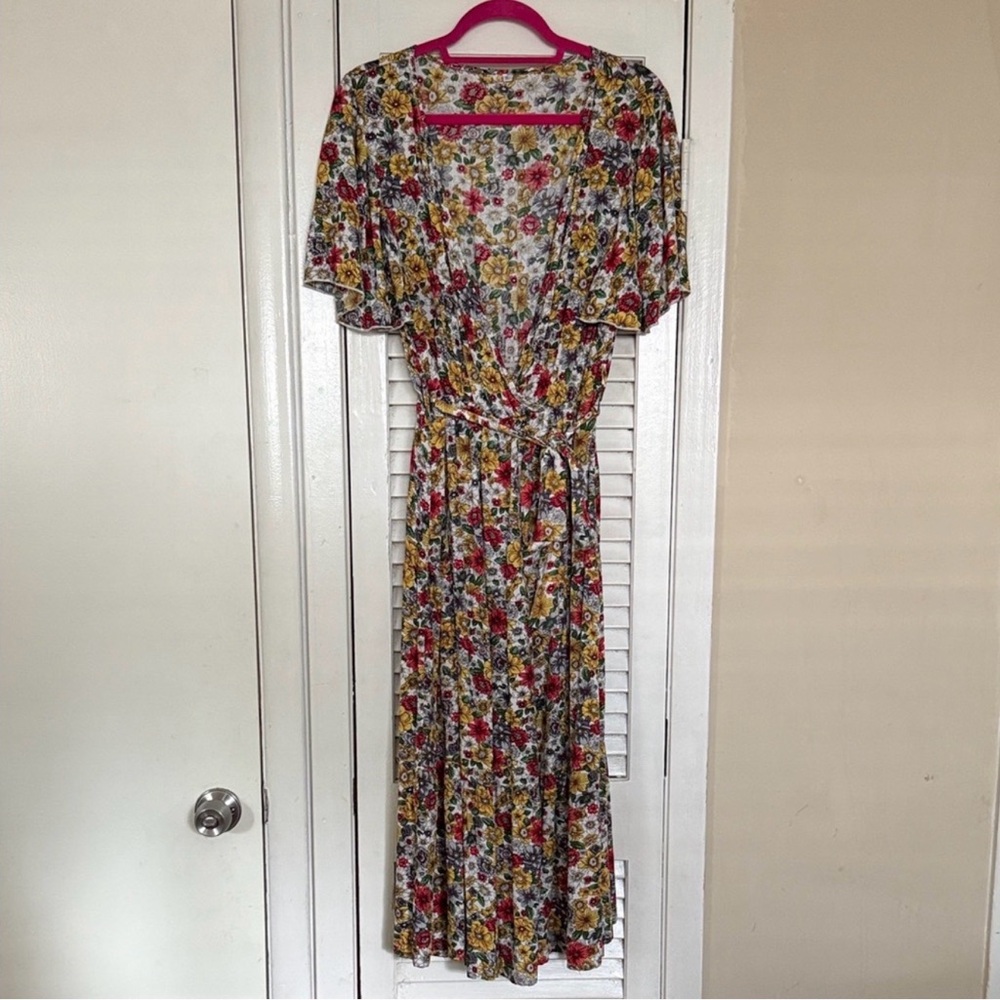 Vibrant Floral Dress - Picture 6 of 6